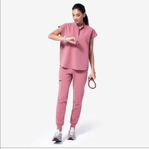 Limited edition mauve figs set